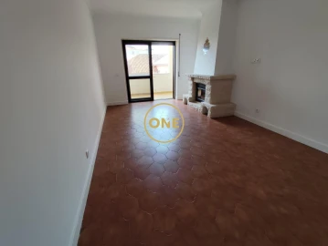 Apartamento T2 para Arrendamento em Cascais e Estoril
