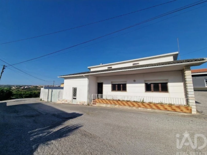 Moradia T3 para Venda em Lourinhã e Atalaia Foto 3