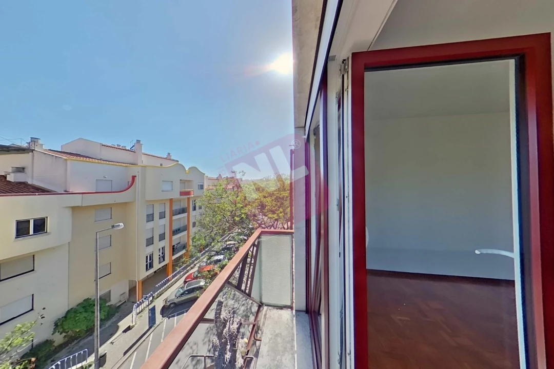 Apartamento T2 para Arrendamento em Lumiar Foto 9