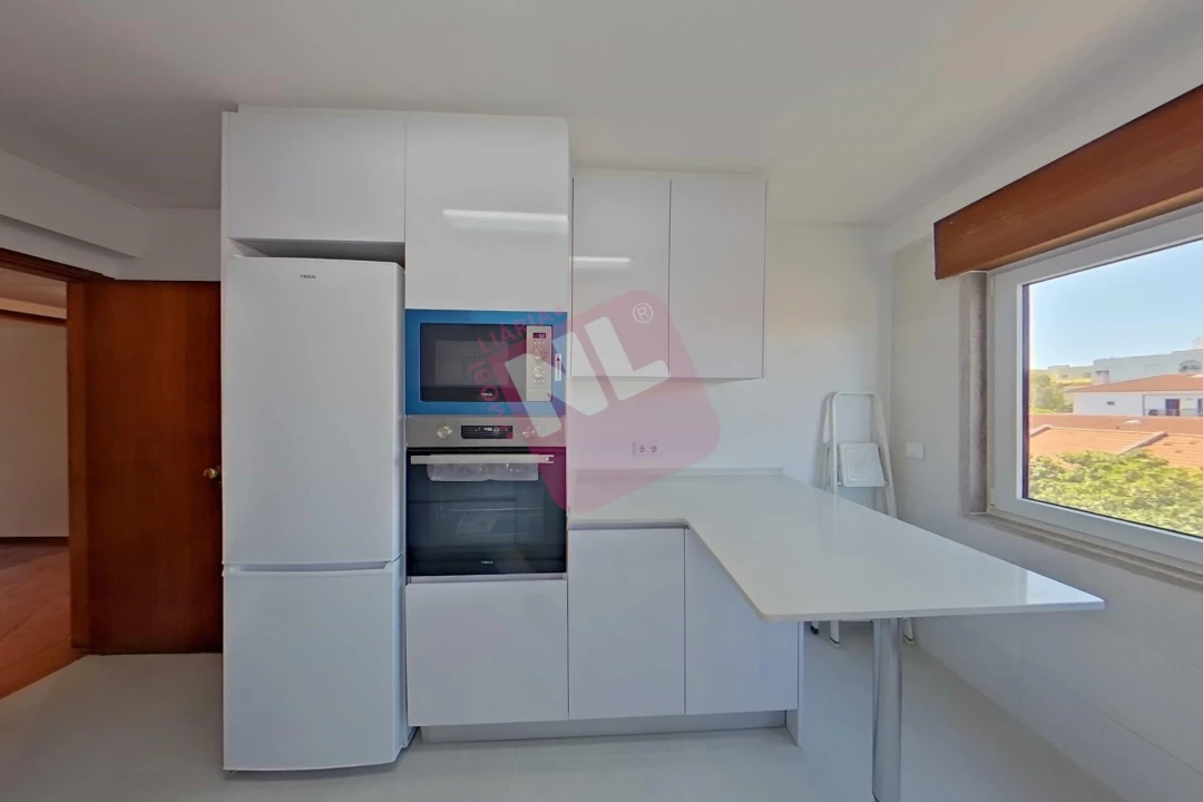 Apartamento T2 para Arrendamento em Lumiar Foto 14