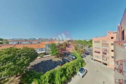 Apartamento T2 para Arrendamento em Lumiar