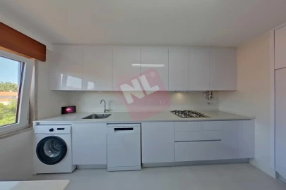 Apartamento T2 para Arrendamento em Lumiar