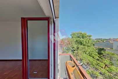 Apartamento T2 para Arrendamento em Lumiar