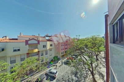 Apartamento T2 para Arrendamento em Lumiar