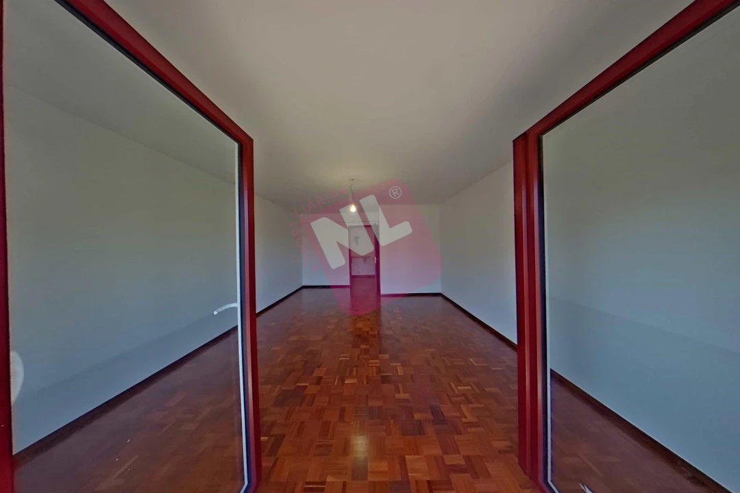 Apartamento T2 para Arrendamento em Lumiar Foto 8