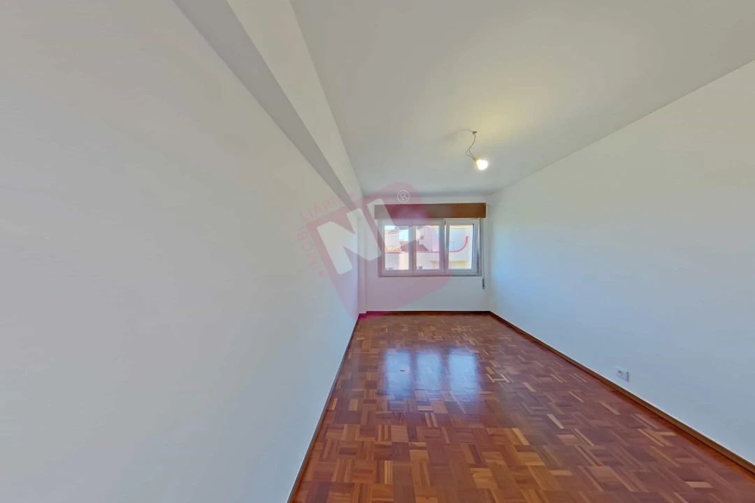 Apartamento T2 para Arrendamento em Lumiar Foto 18
