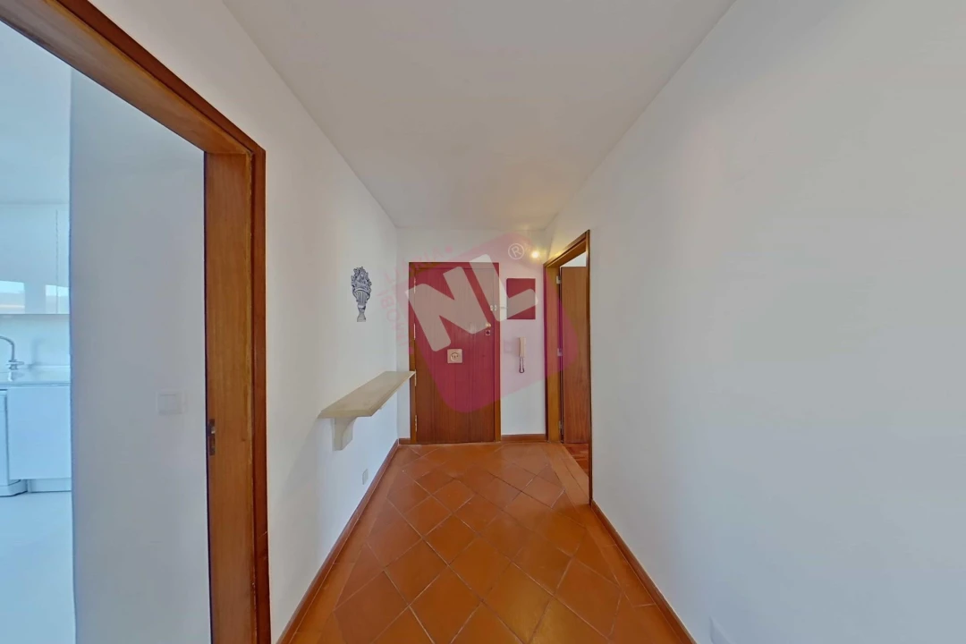 Apartamento T2 para Arrendamento em Lumiar Foto 4