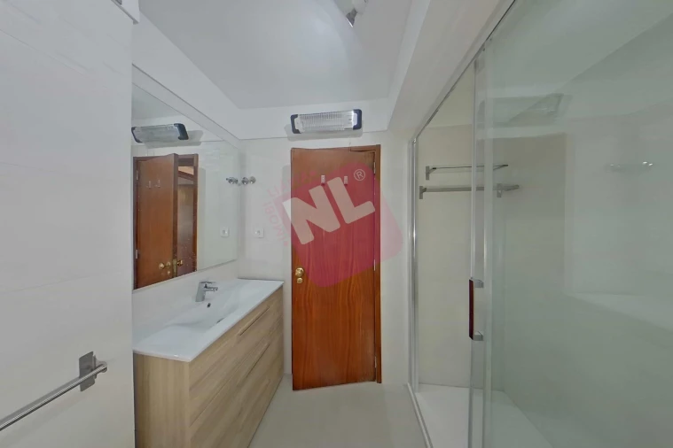 Apartamento T2 para Arrendamento em Lumiar Foto 21