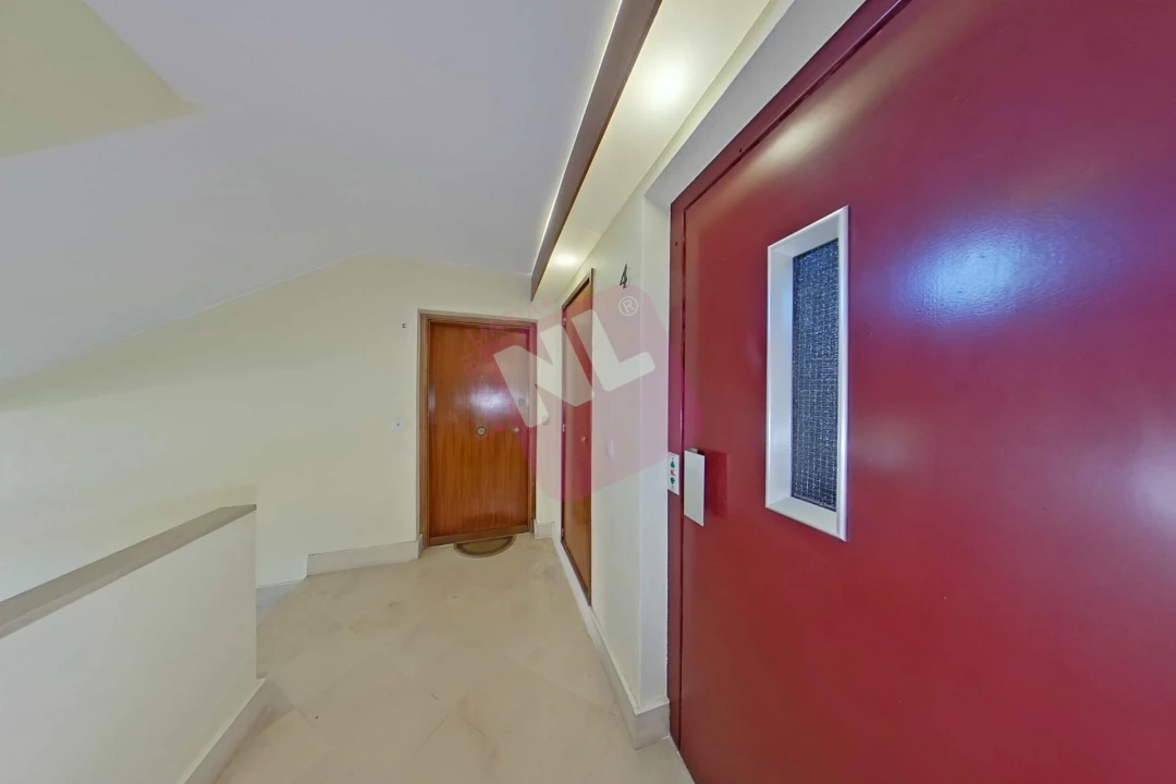 Apartamento T2 para Arrendamento em Lumiar Foto 2