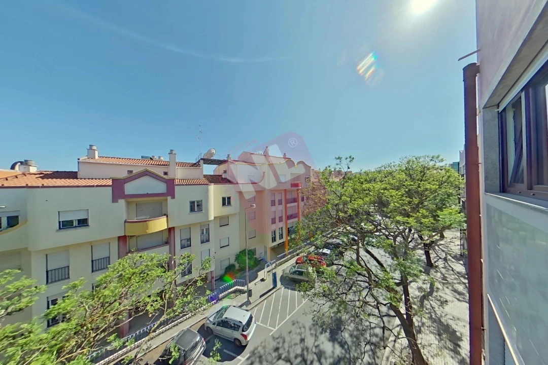 Apartamento T2 para Arrendamento em Lumiar Foto 25