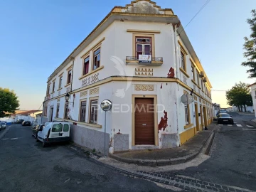 Moradia T9 para Venda em Castro Verde e Casével