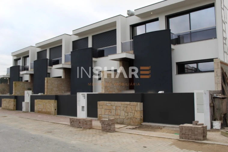 Moradia T3 para Venda em Palmeira Foto 25