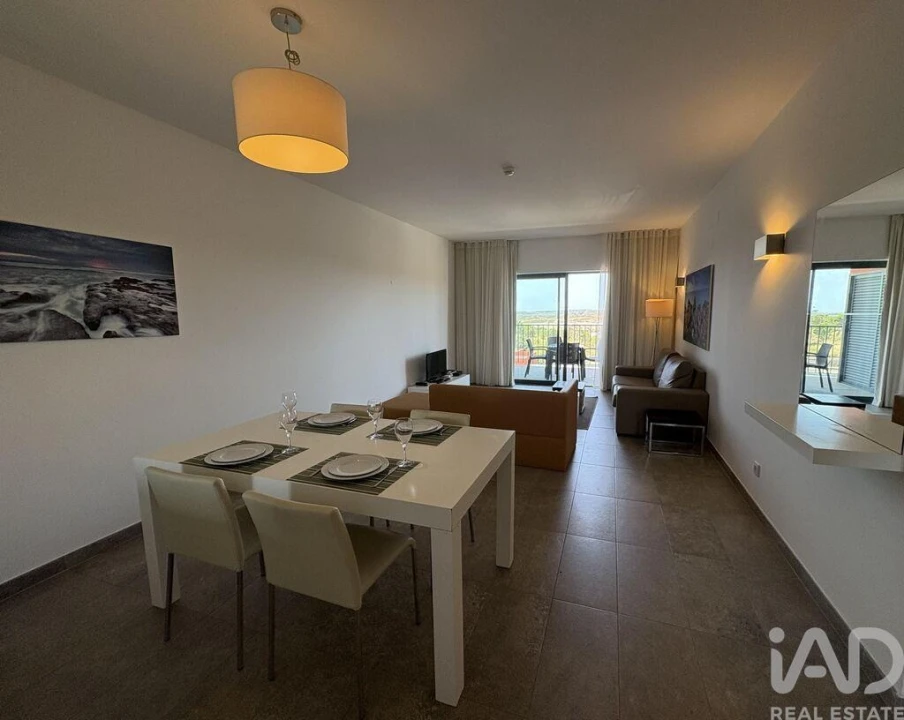 Apartamento T2 para Venda em Mexilhoeira Grande Foto 9