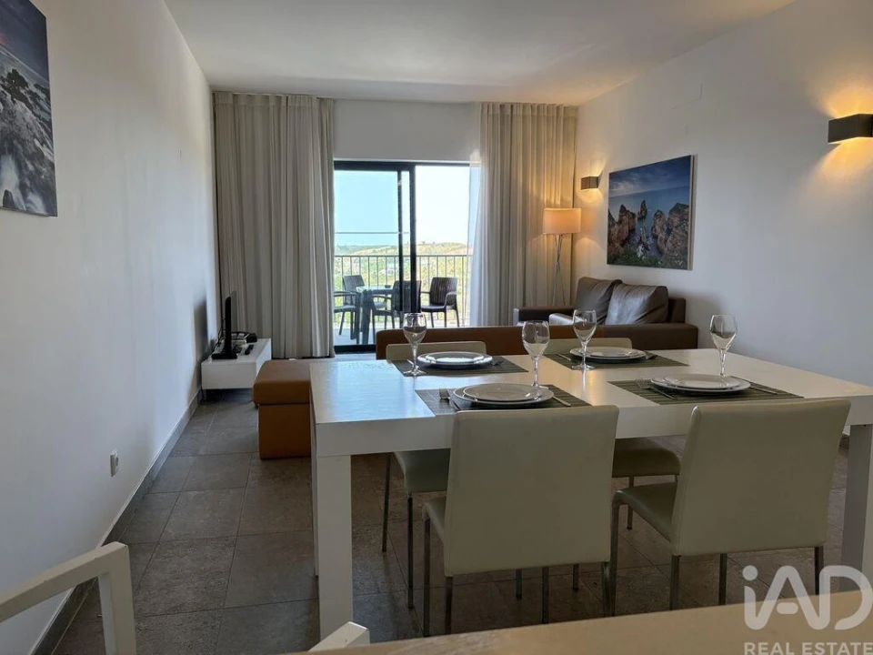 Apartamento T2 para Venda em Mexilhoeira Grande Foto 8