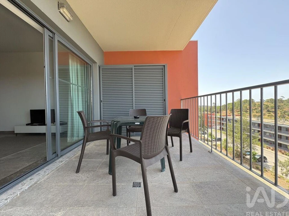 Apartamento T2 para Venda em Mexilhoeira Grande Foto 3