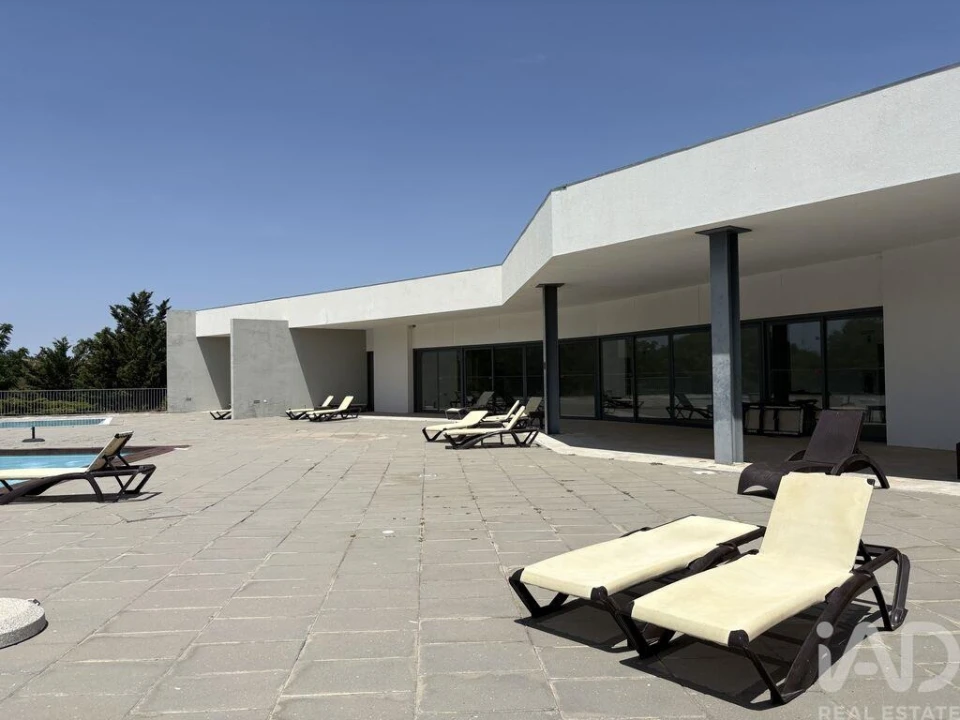 Apartamento T2 para Venda em Mexilhoeira Grande Foto 2
