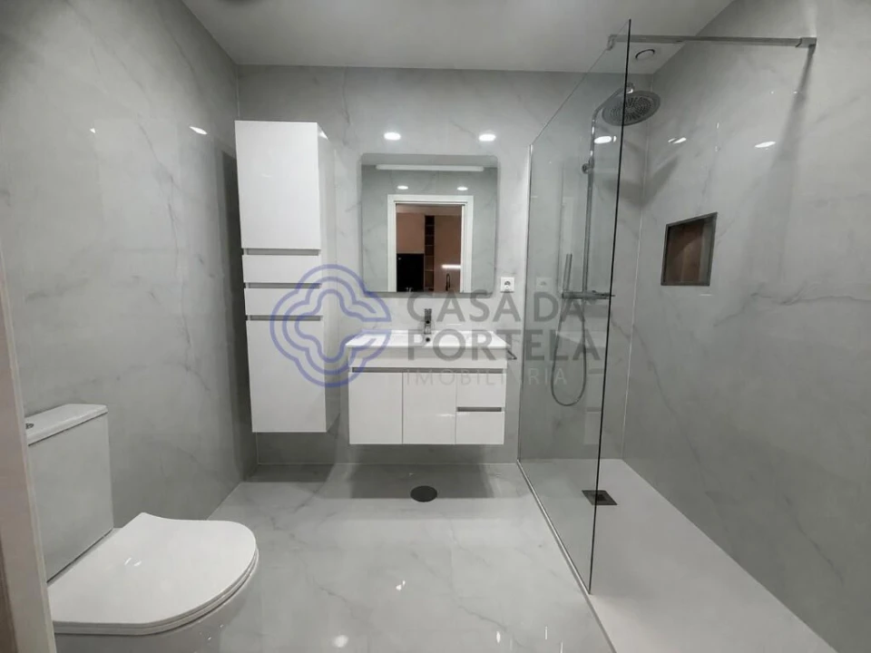 Apartamento T1 para Venda em Ermesinde Foto 6
