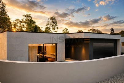 Moradia T3 para Venda em Turiz