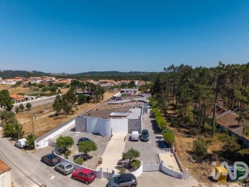 Prédio para Venda em Tornada e Salir do Porto