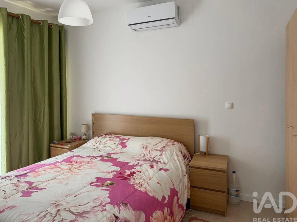 Apartamento T1 para Venda em Quinta do Anjo Foto 1
