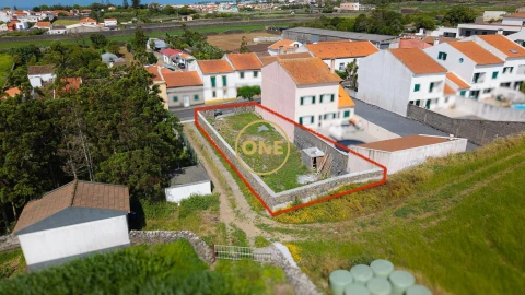 Terreno para Venda em Arrifes