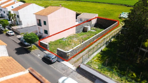 Terreno para Venda em Arrifes