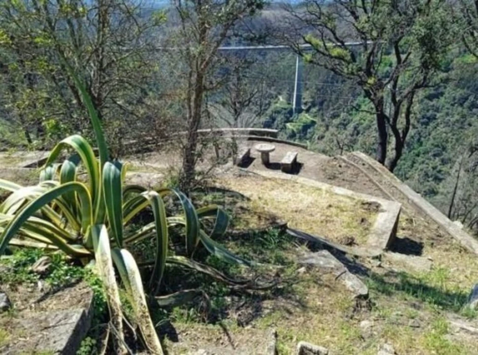 Moradia T6 para Venda em Pedrogão Pequeno Foto 16