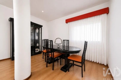Apartamento T3 para Venda em Candoso Santiago e Mascotelos