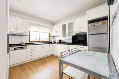 Apartamento T3 para Venda em Candoso Santiago e Mascotelos