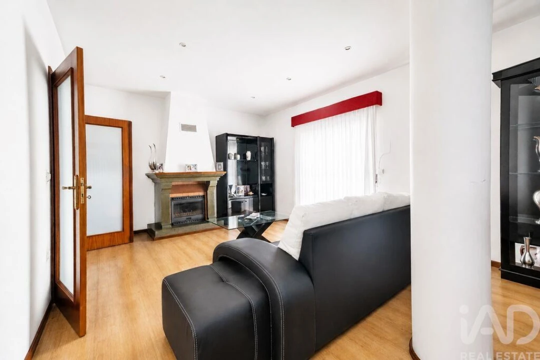 Apartamento T3 para Venda em Candoso Santiago e Mascotelos Foto 3