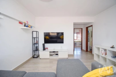 Apartamento T2 para Venda em Marvila