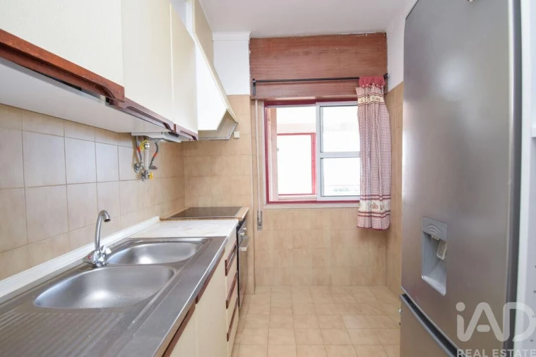 Apartamento T2 para Venda em Marvila Foto 14
