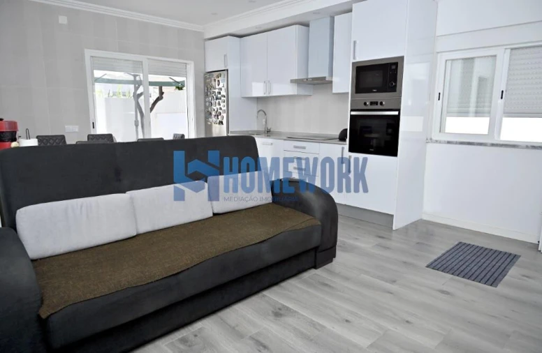 Moradia T2 para Venda em Baixa da Banheira e Vale da Amoreira Foto 6