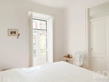Apartamento T2 para Arrendamento em Arroios