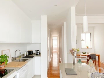 Apartamento T2 para Arrendamento em Arroios