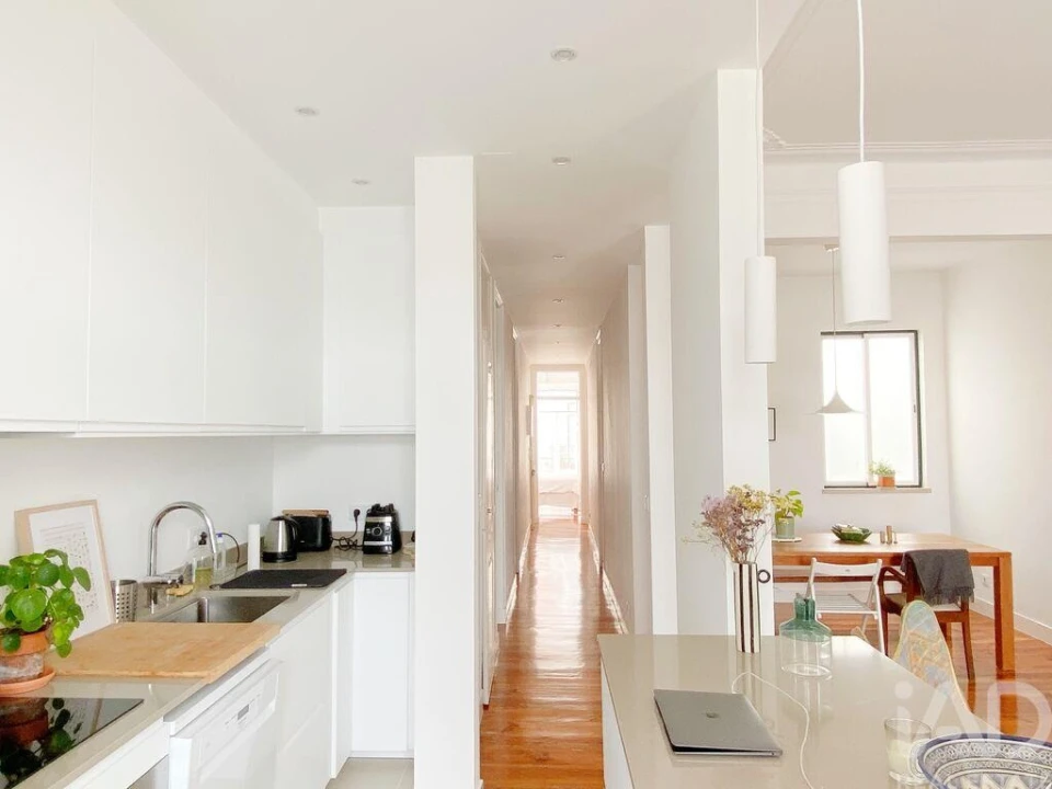 Apartamento T2 para Arrendamento em Arroios Foto 7