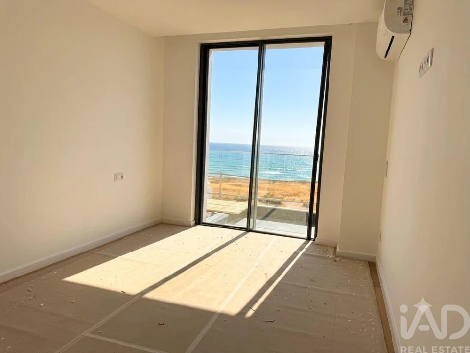 Apartamento T2 para Venda em Canidelo Foto 1