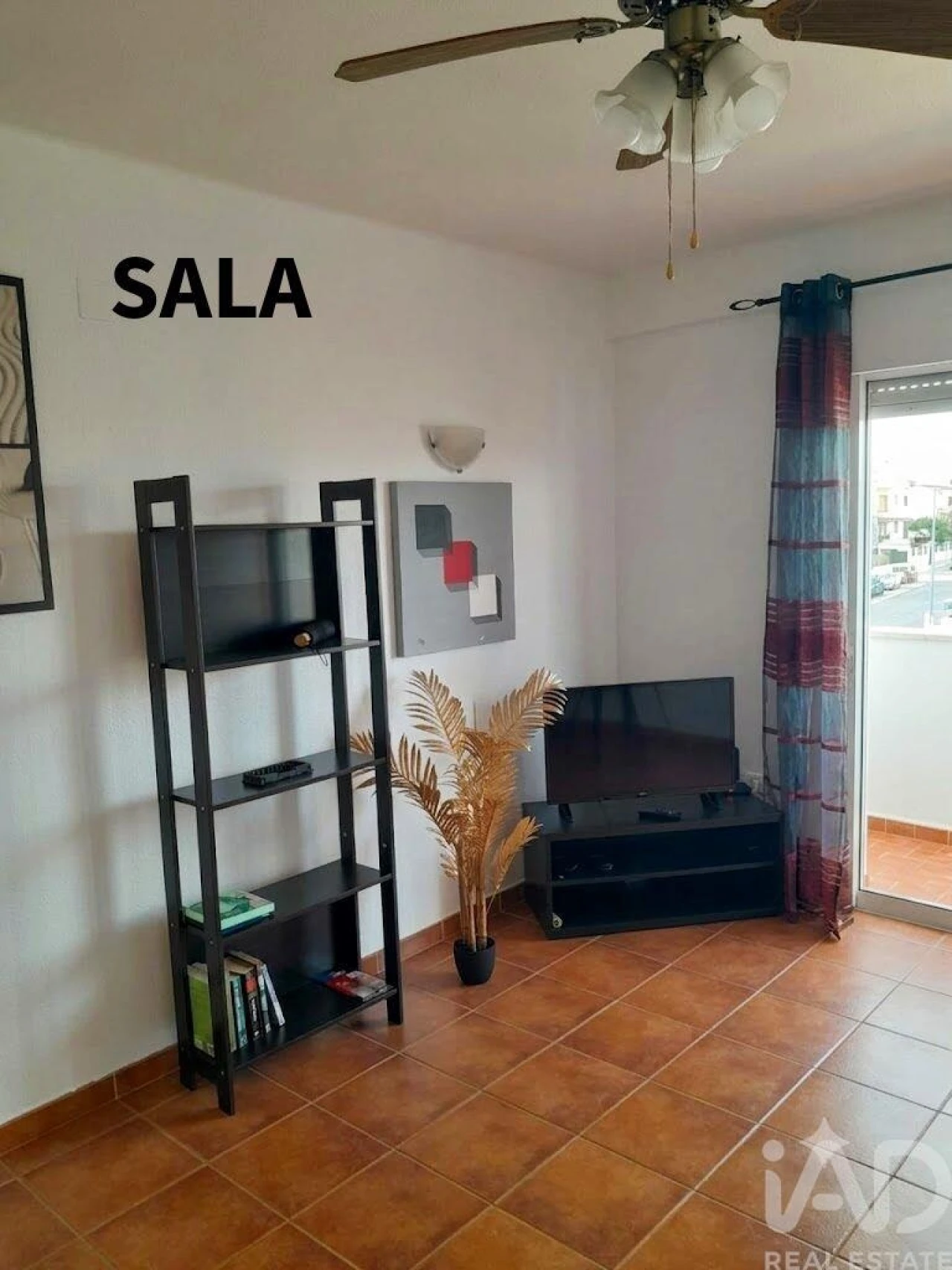 Apartamento T1 para Venda em Quarteira Foto 5