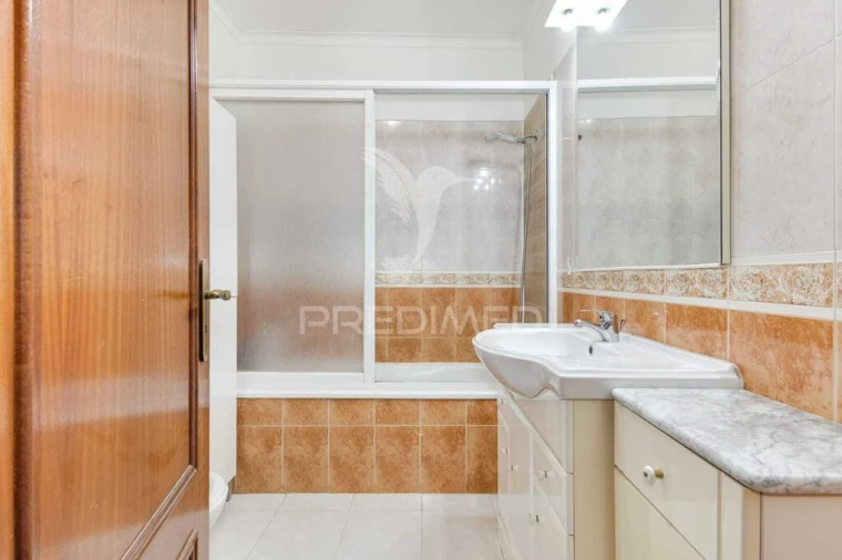 Apartamento T3 para Venda em Cacém e São Marcos Foto 15