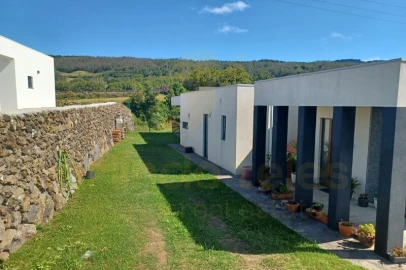 Moradia T3 para Venda em Terra Chã