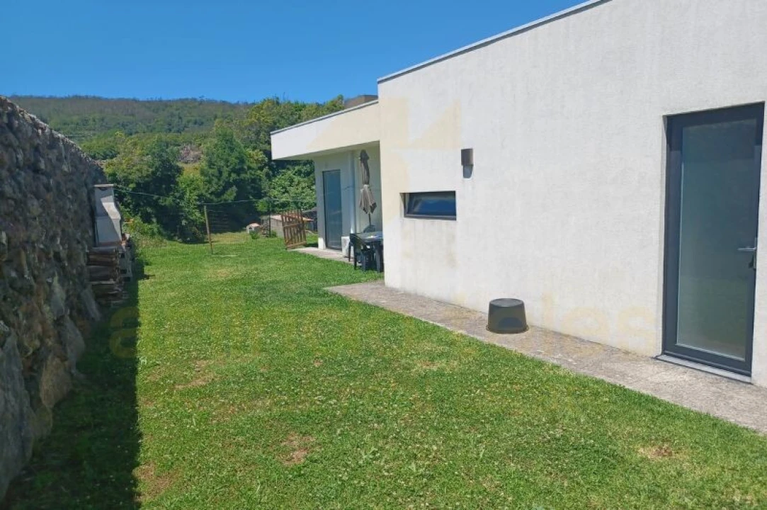 Moradia T3 para Venda em Terra Chã Foto 29