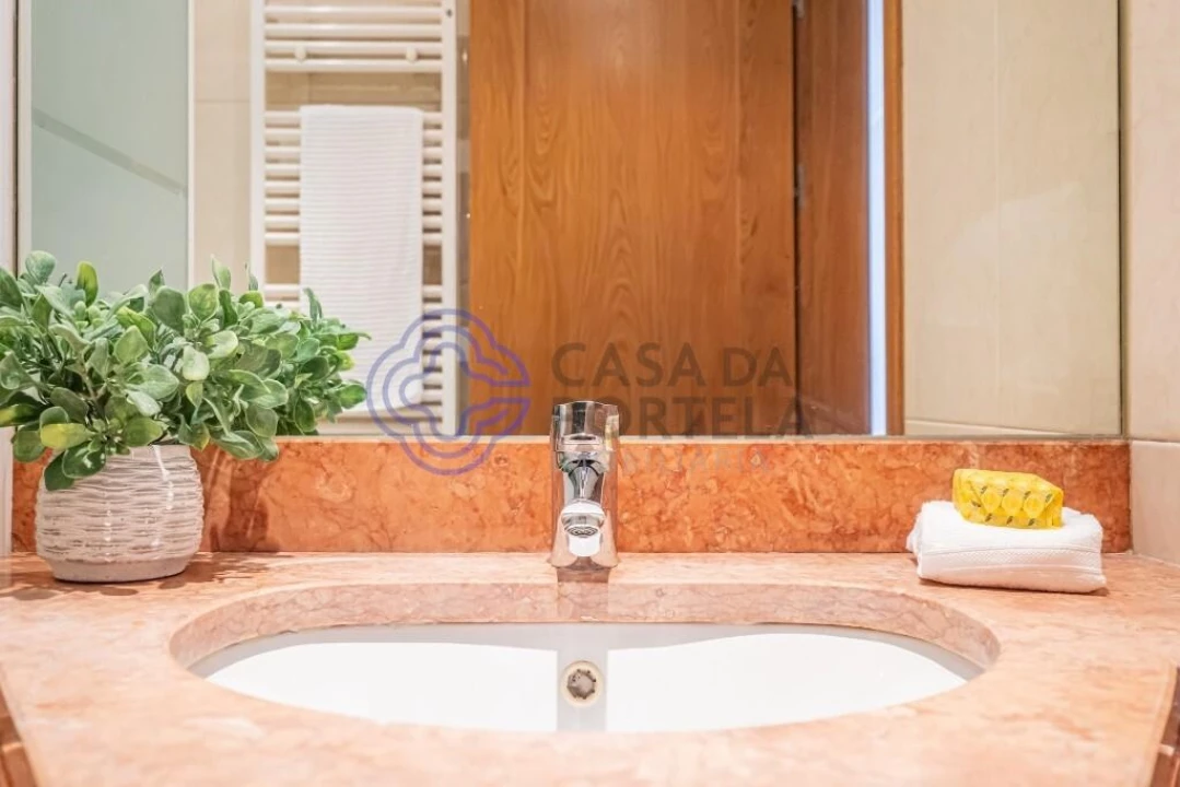 Apartamento T2 para Venda em Parque das Nações Foto 15