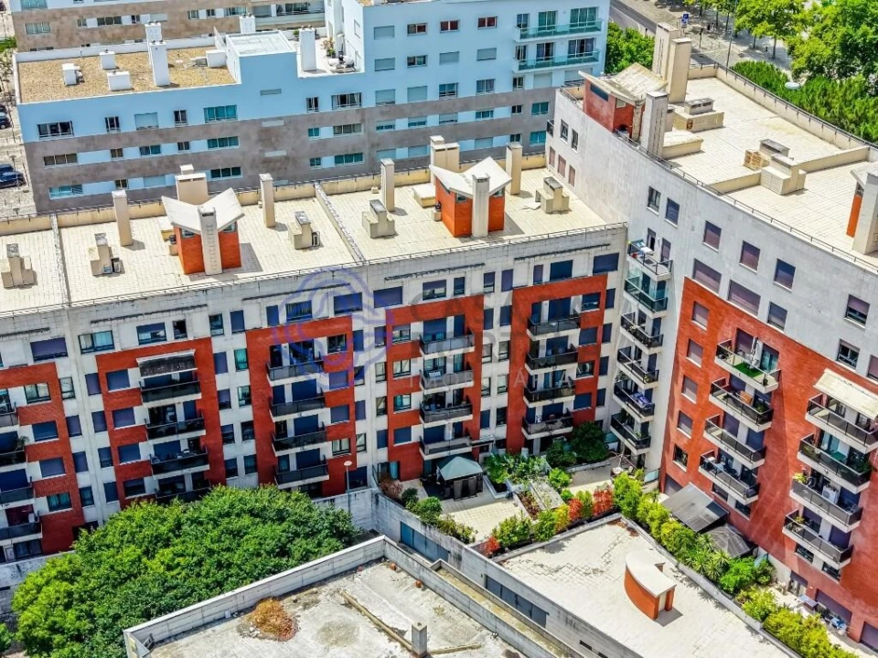 Apartamento T2 para Venda em Parque das Nações Foto 44