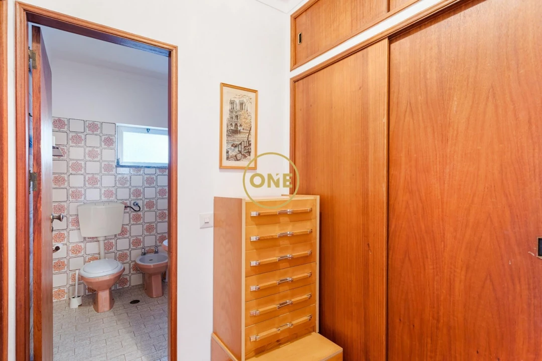 Apartamento T1 para Venda em Portimão Foto 9
