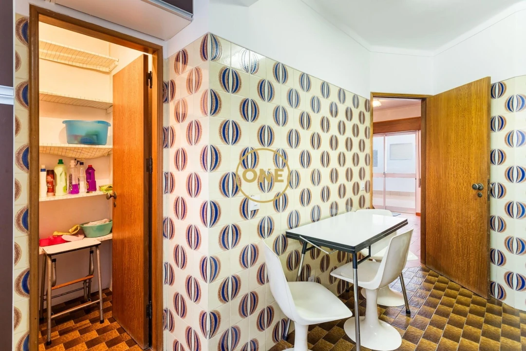 Apartamento T1 para Venda em Portimão Foto 1