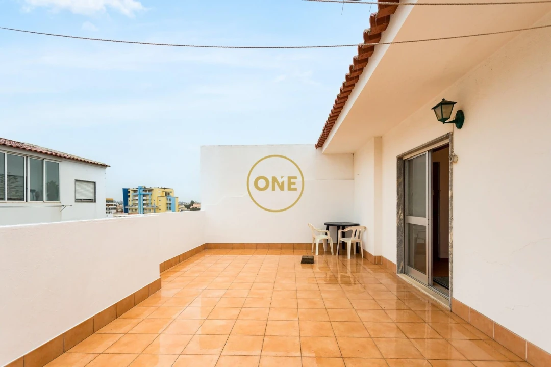 Apartamento T1 para Venda em Portimão Foto 18