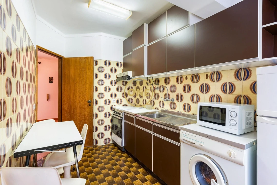 Apartamento T1 para Venda em Portimão Foto 4