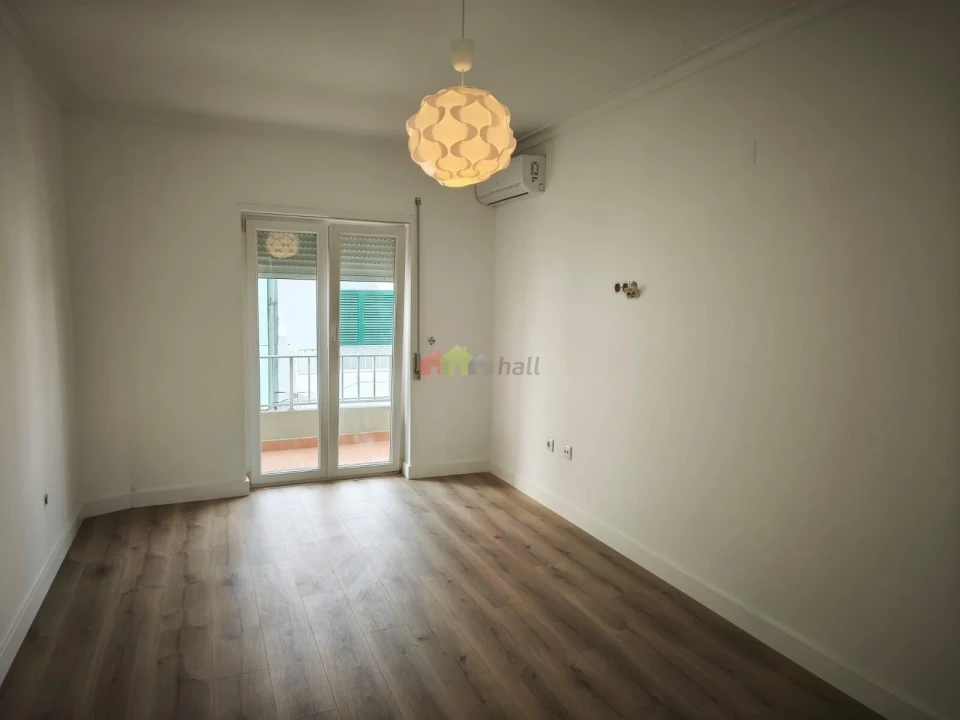 Moradia T4 para Venda em Alhos Vedros Foto 19