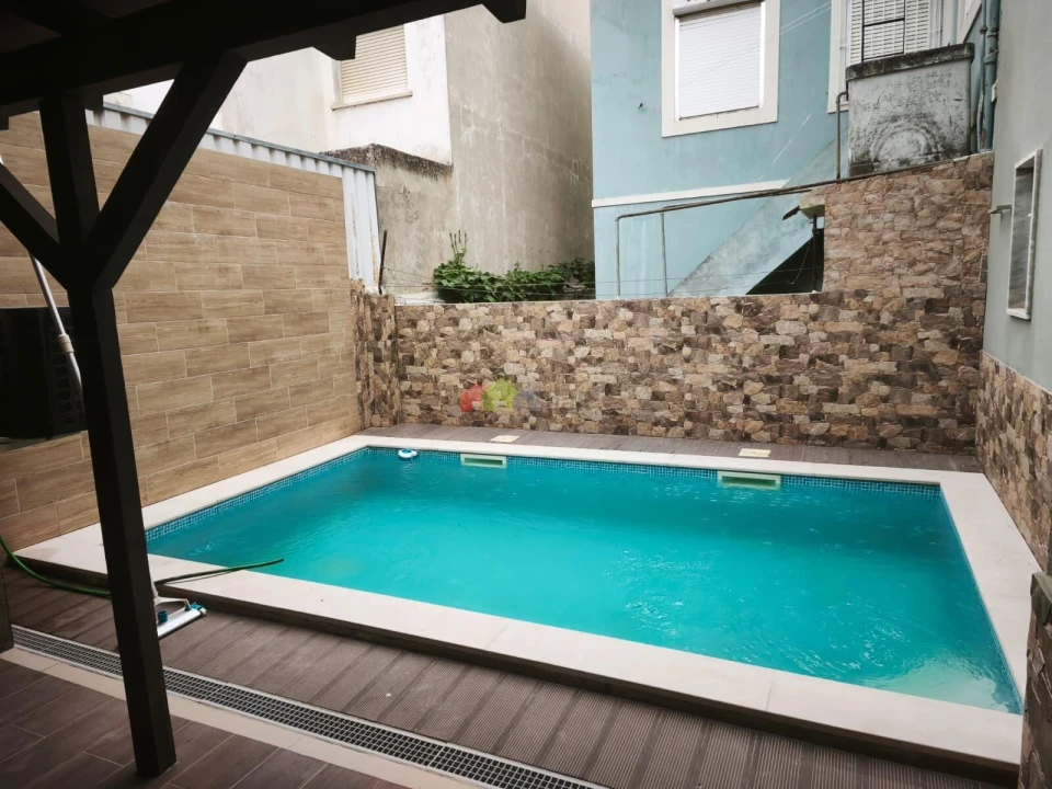 Moradia T4 para Venda em Alhos Vedros Foto 39