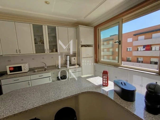 Apartamento T1 para Venda em Palmeira de Faro e Curvos Foto 5